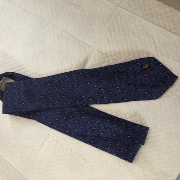 Dior tie - Picture 2 of 5